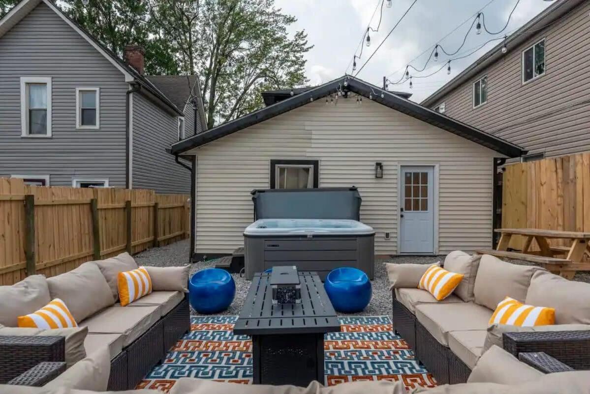 Walk To Osu - Relaxing Retreat With Hot Tub Ferienhaus Columbus